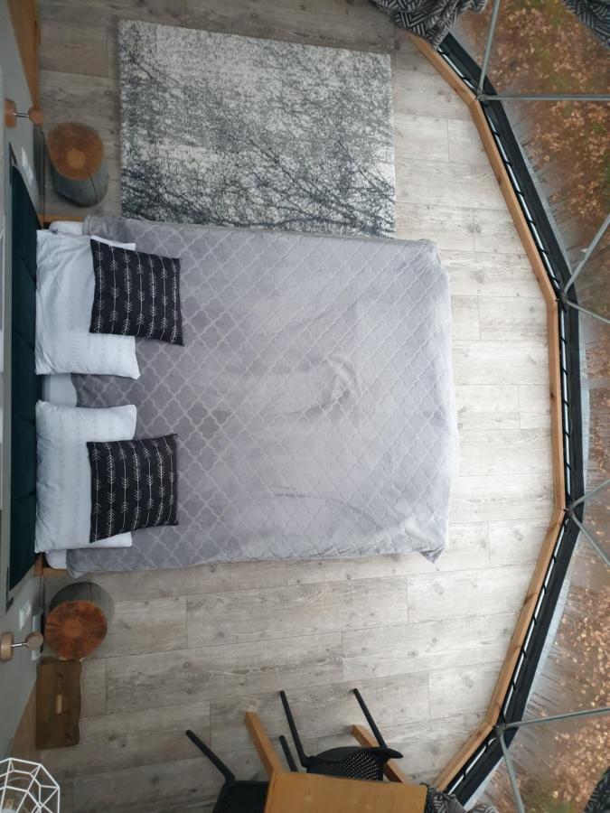 Podniebny Glamping Hotel Borsk Exterior photo