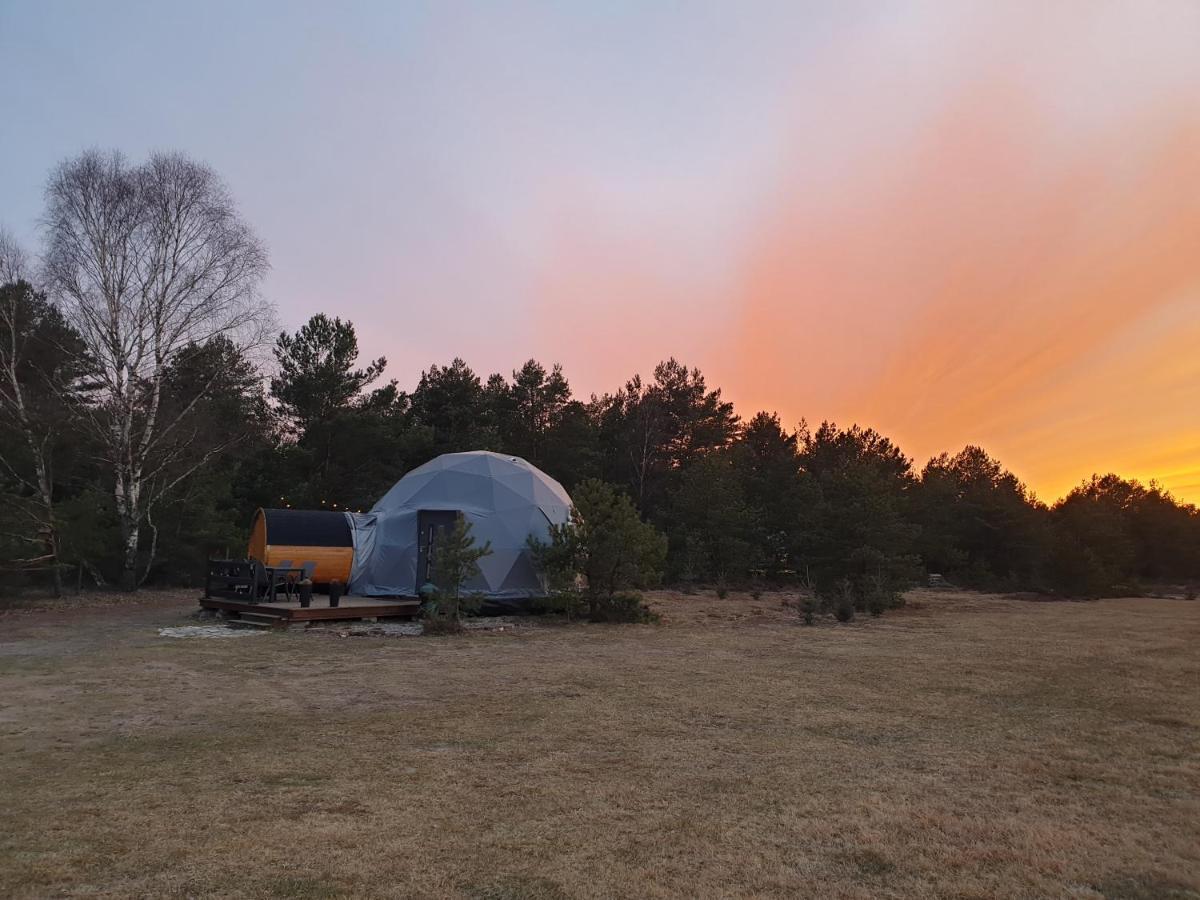 Podniebny Glamping Hotel Borsk Exterior photo