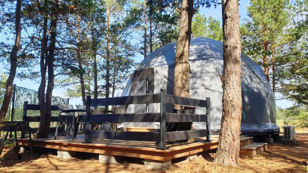 Podniebny Glamping Hotel Borsk Exterior photo